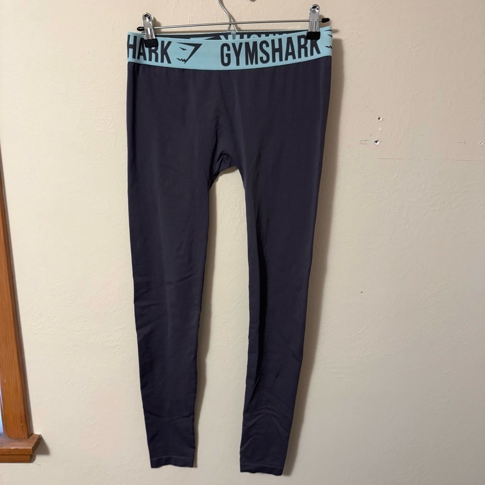 Gymshark seamless legging gray with blue waist Size Medium
